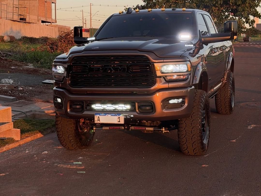 RAM 2500 LARAMIE - Imagem 10