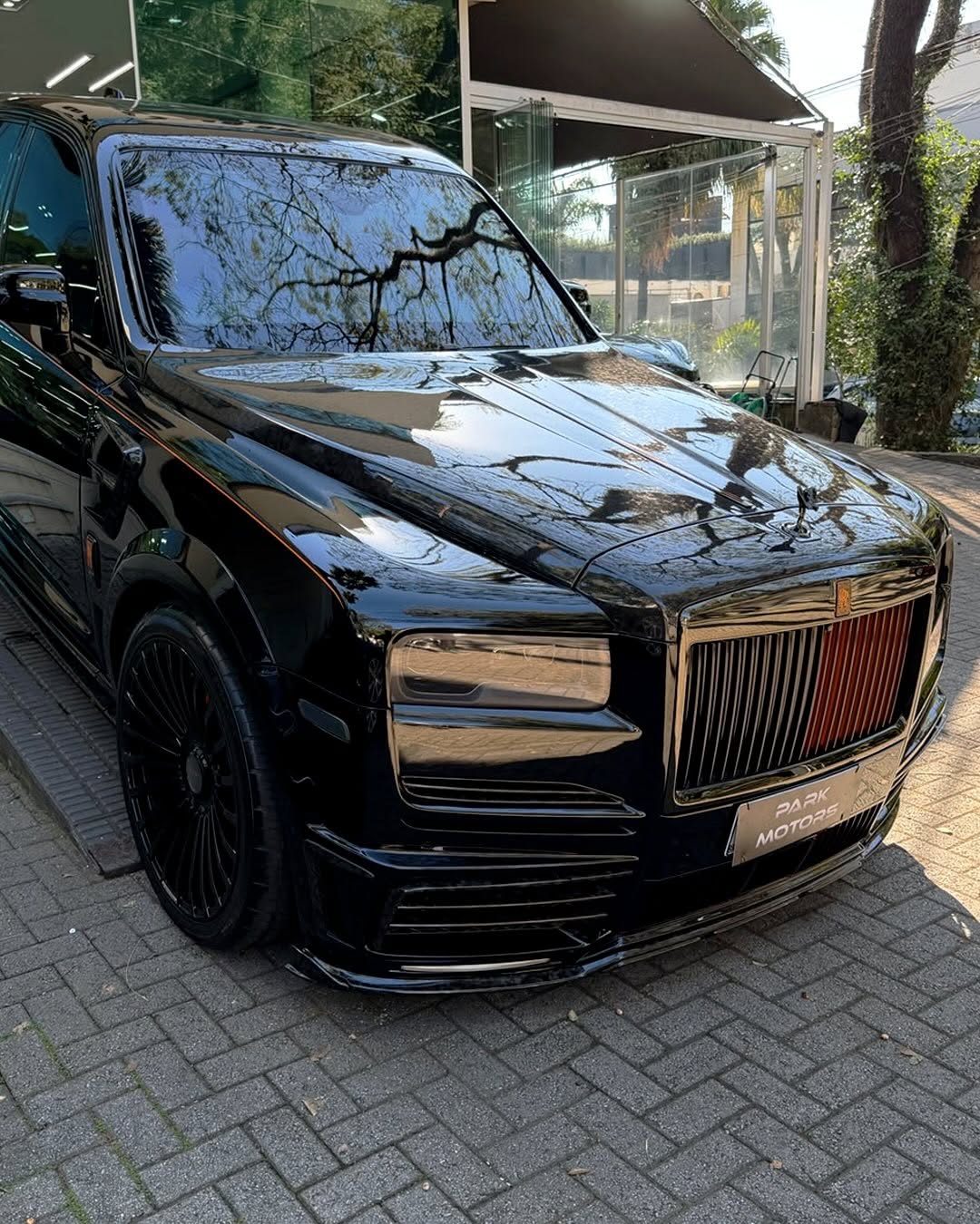 ROLLS-ROYCE CULLINAN MANSORY - Imagem 4