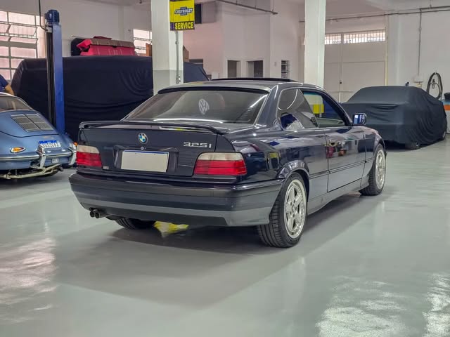 BMW 325I - Imagem 4