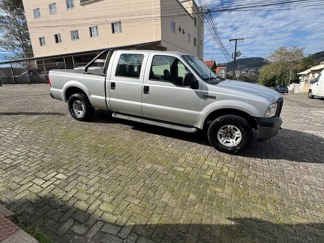 FORD F250 XLT - Imagem 1