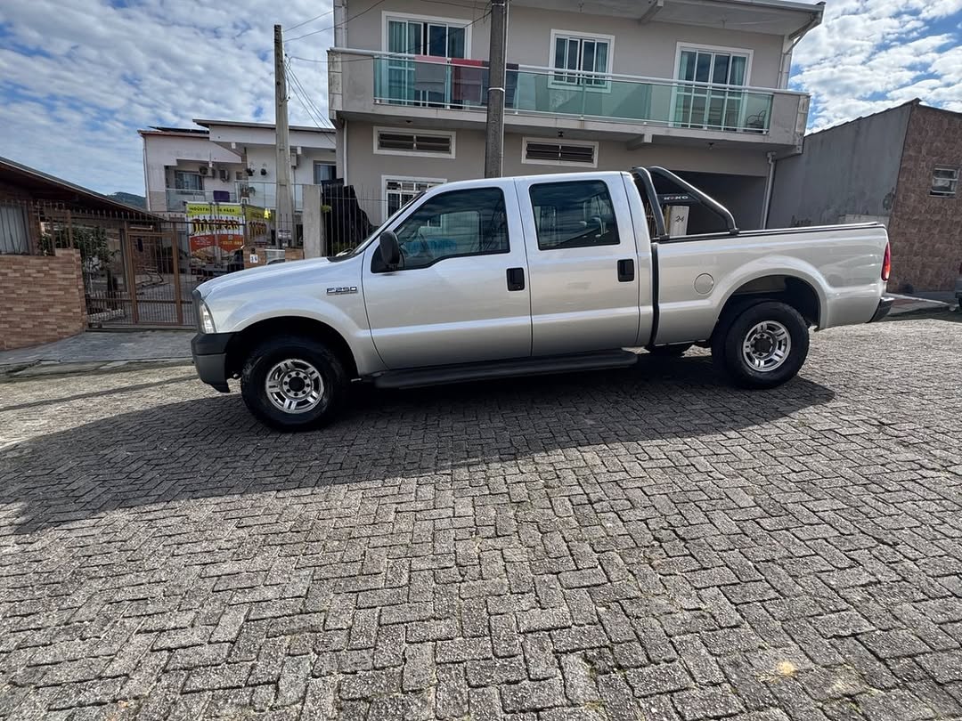 FORD F250 XLT - Imagem 2