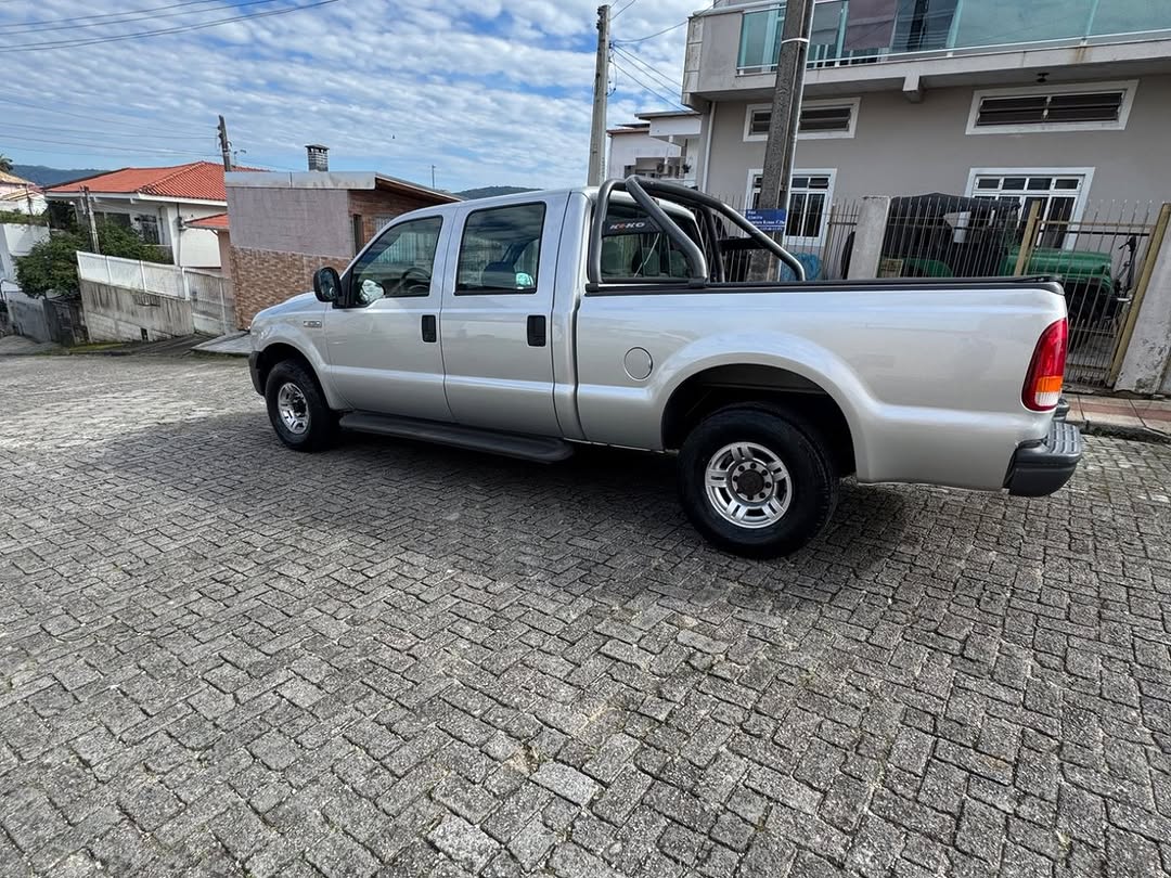 FORD F250 XLT - Imagem 3