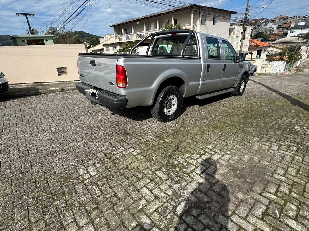 FORD F250 XLT - Imagem 4