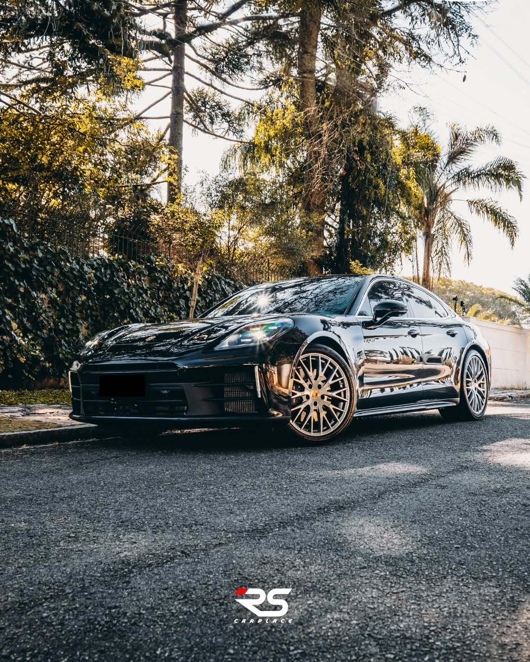 PORSCHE PANAMERA 4 E-HYBRID - Imagem 1