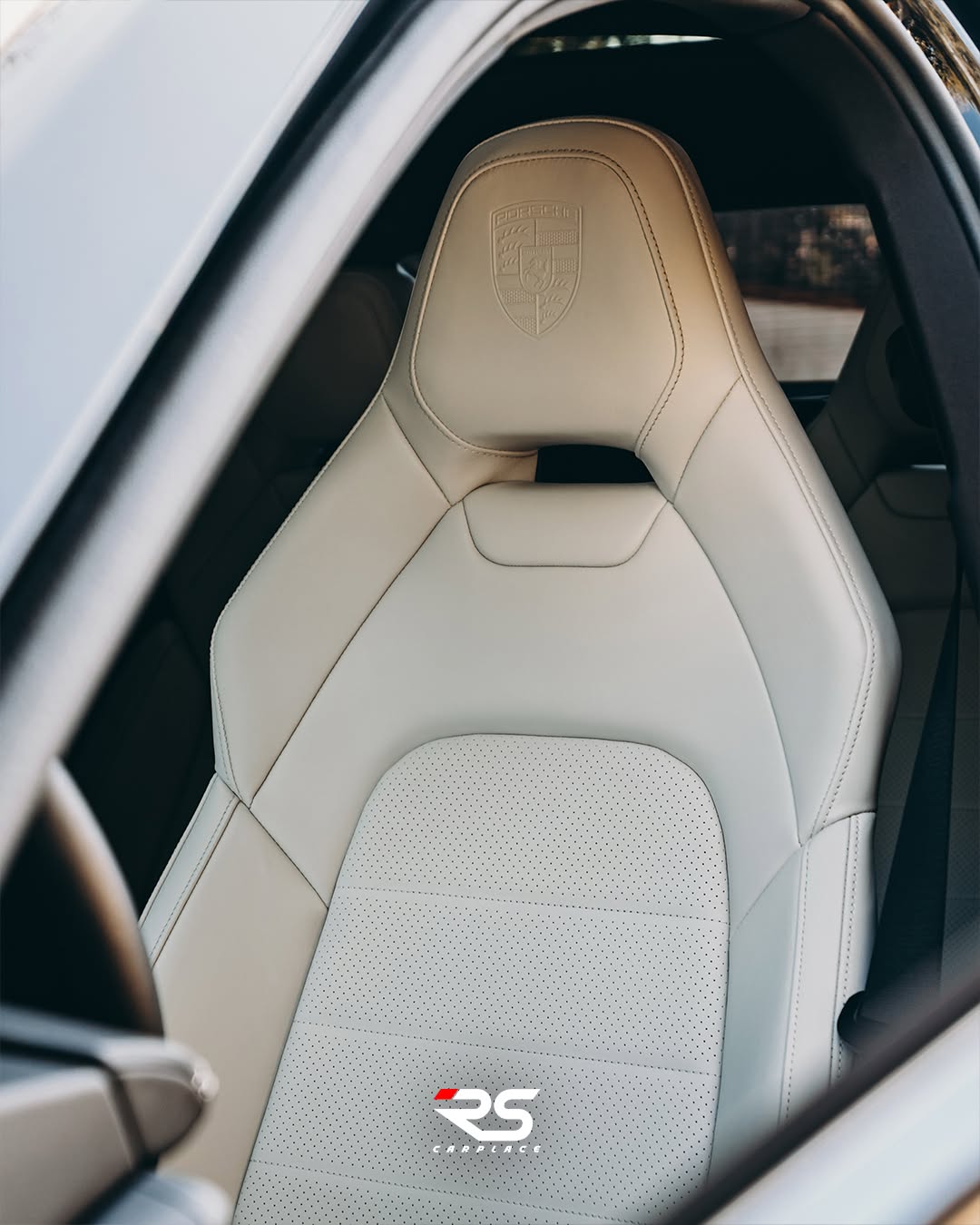 PORSCHE PANAMERA 4 E-HYBRID - Imagem 7