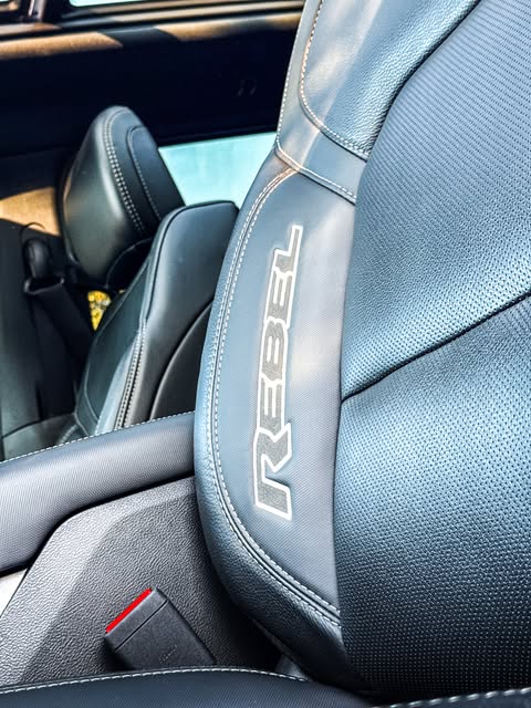 RAM 1500 REBEL - Imagem 11