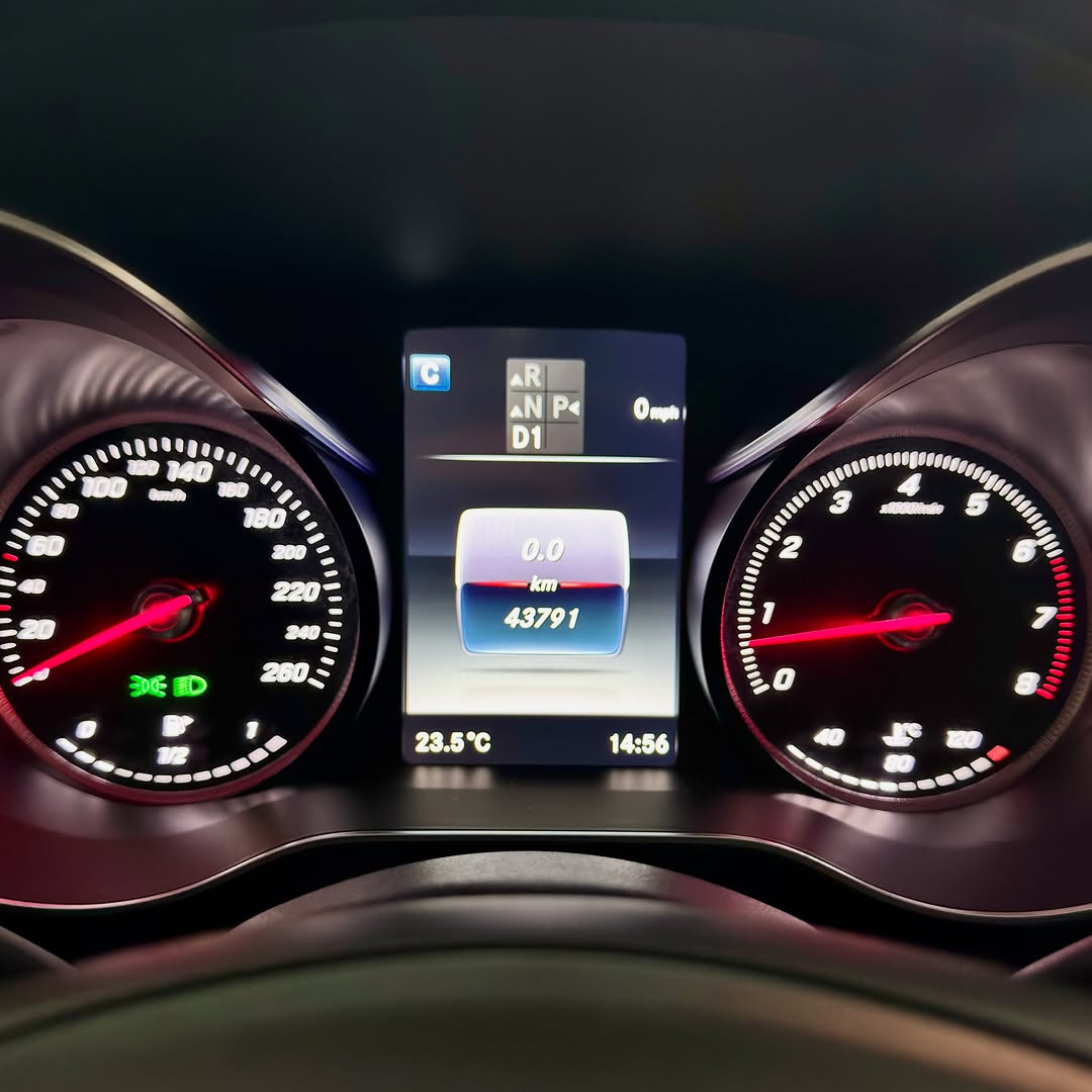 MERCEDES-BENZ C 200 AVANTGARDE - Imagem 10