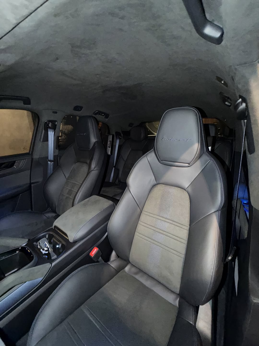 PORSCHE CAYENNE TURBO GT - Imagem 12