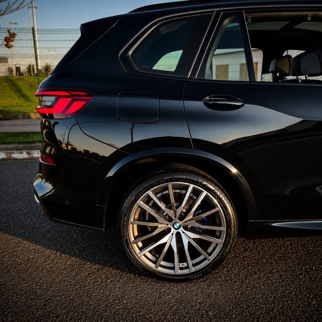 BMW X5 M SPORT - Imagem 11