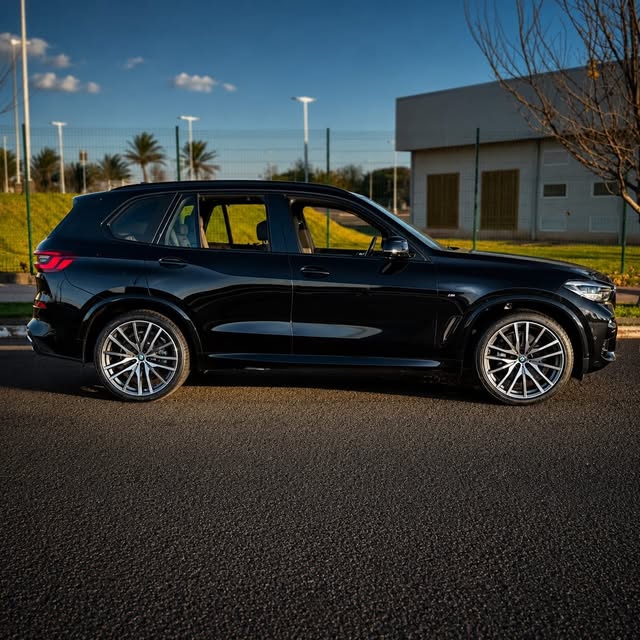 BMW X5 M SPORT - Imagem 9