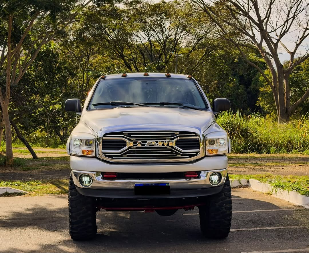 DODGE RAM 2500 SLT - Imagem 2