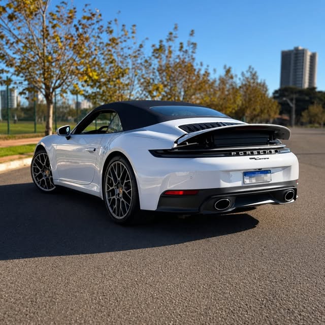 PORSCHE 911 CARRERA CABRIOLET - Imagem 4