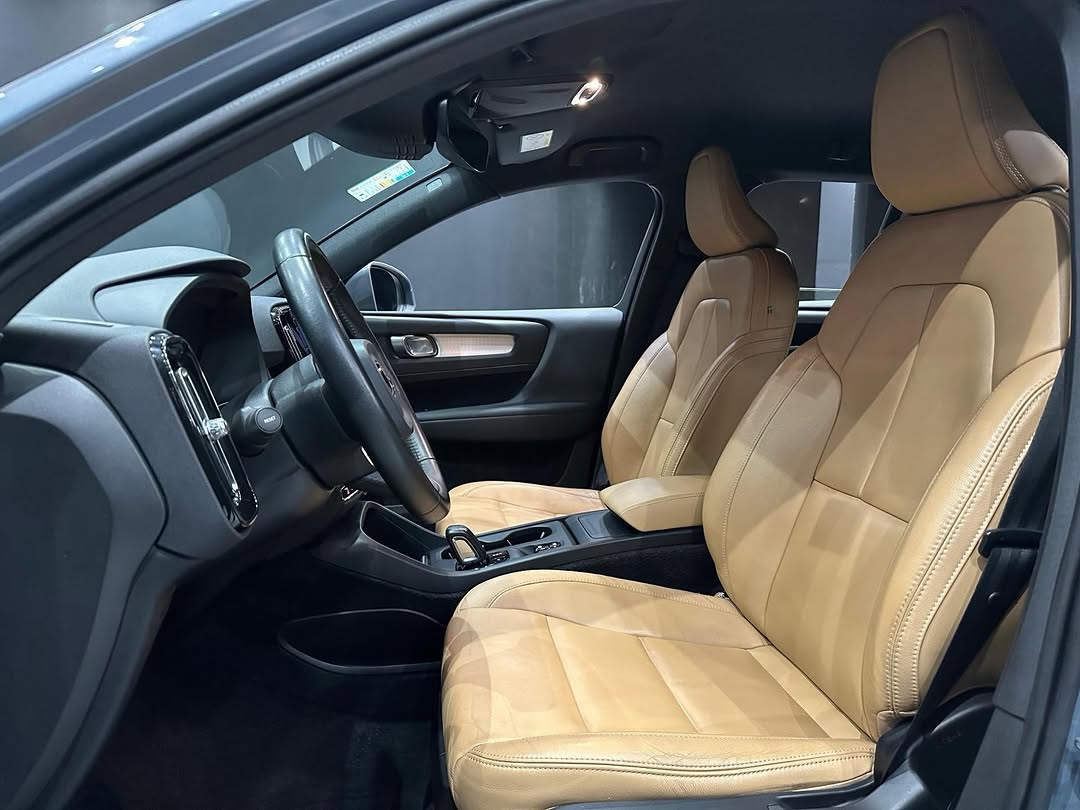 VOLVO XC40 T5 GASOLINA MOMENTUM AWD GEARTRONIC - Imagem 7