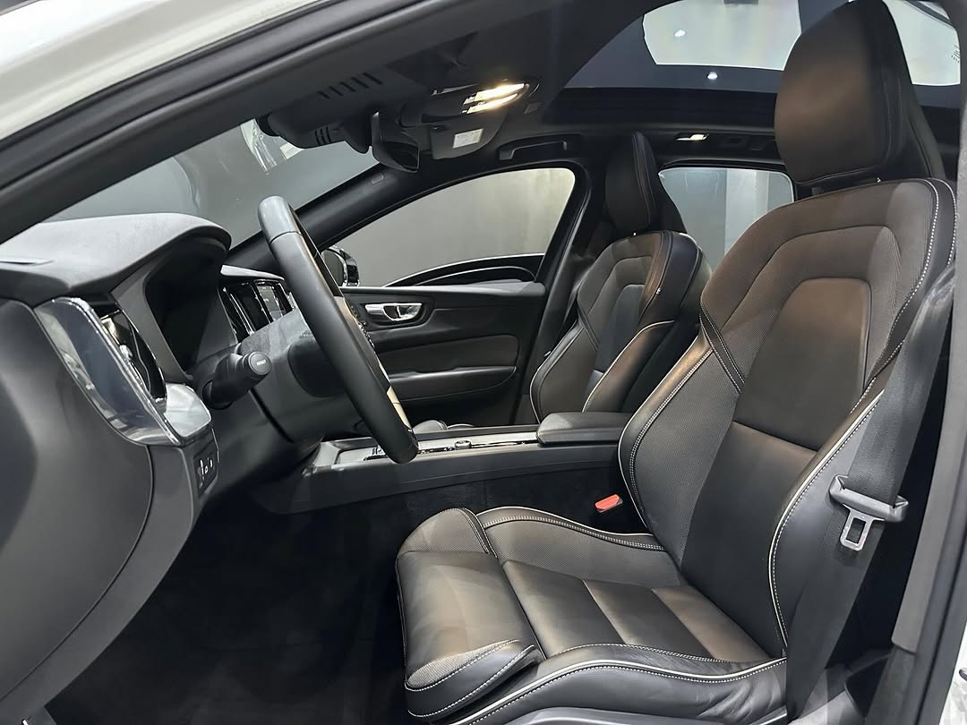 VOLVO XC60 R-DESING - Imagem 6