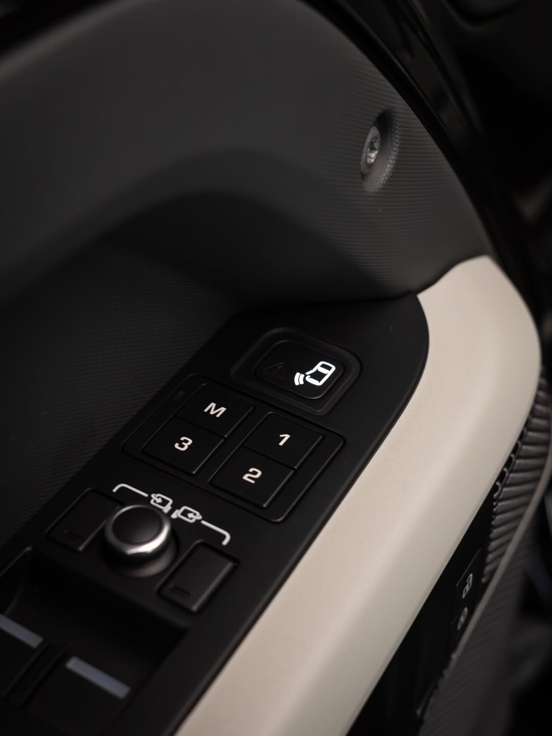 LAND ROVER DEFENDER HSE - Imagem 14