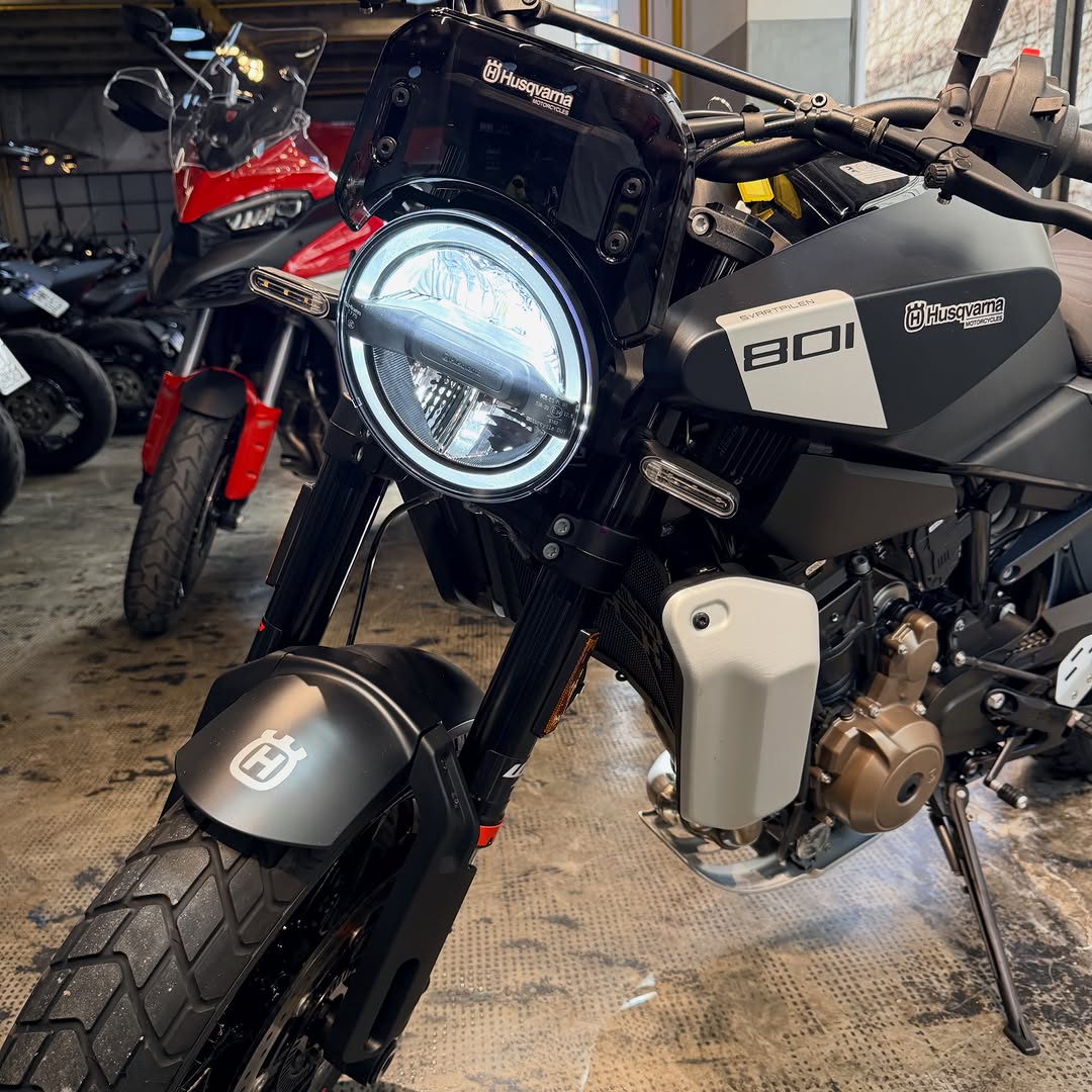 HUSQVARNA SVARTPILEN - Imagem 7