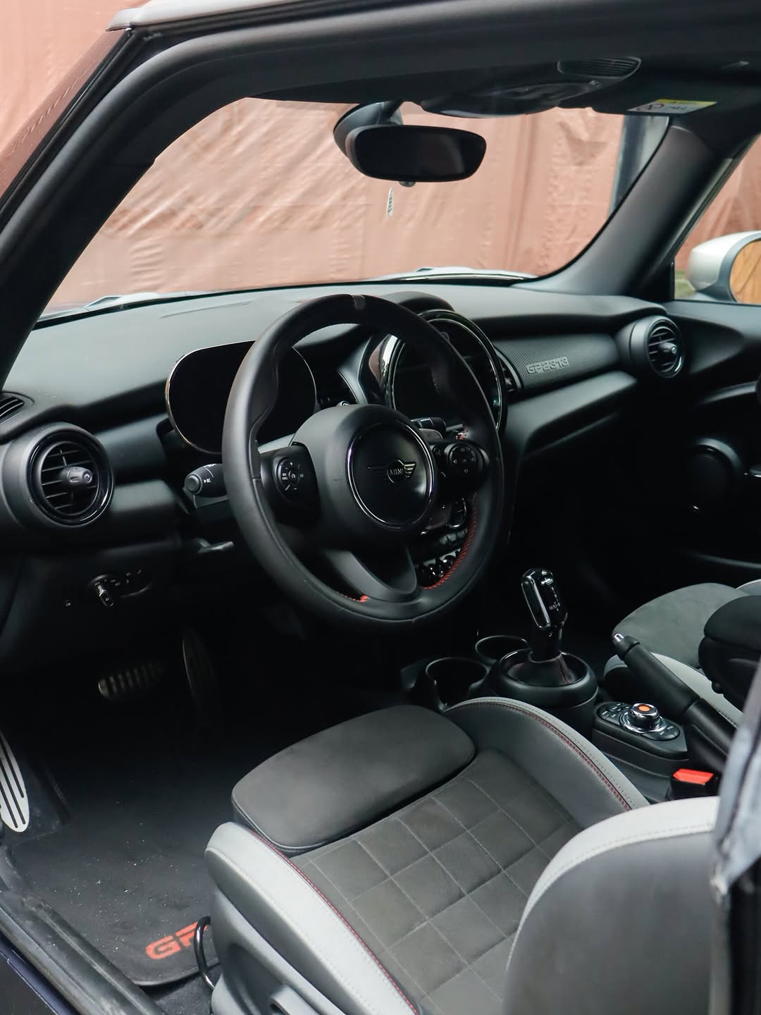 MINI COOPER JOHN COOPER WORKS GP - Imagem 9