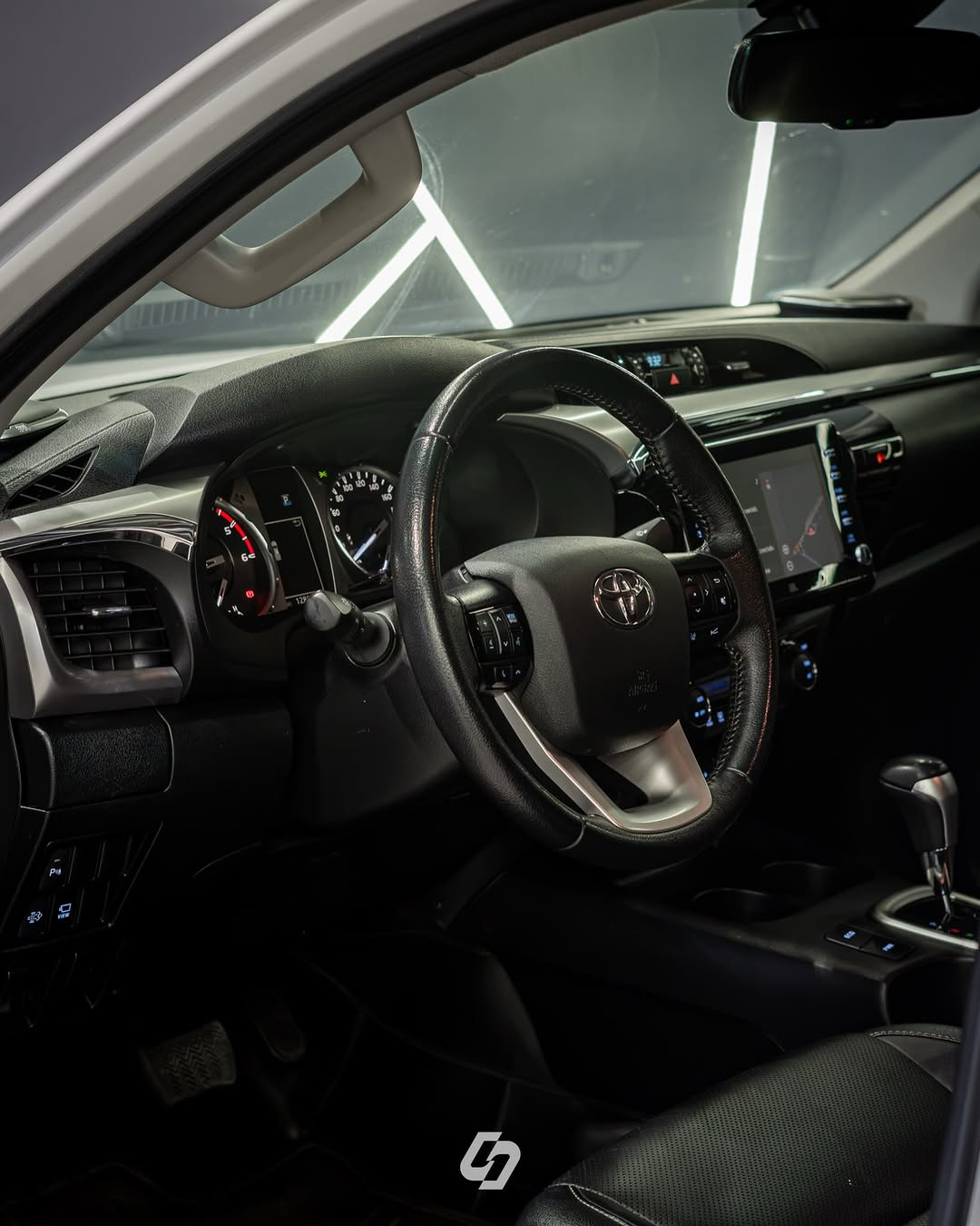 TOYOTA HILUX SRX - Imagem 4