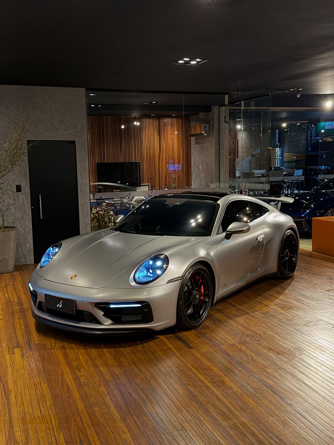 PORSCHE 911 GTS - Imagem 12
