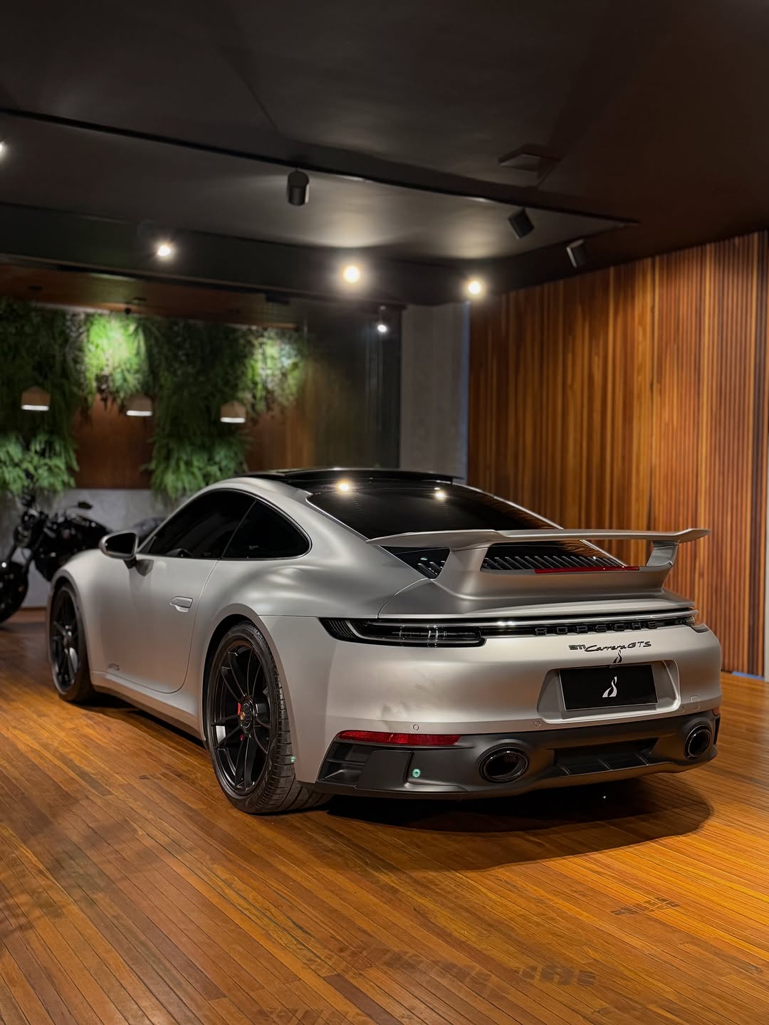 PORSCHE 911 GTS - Imagem 13