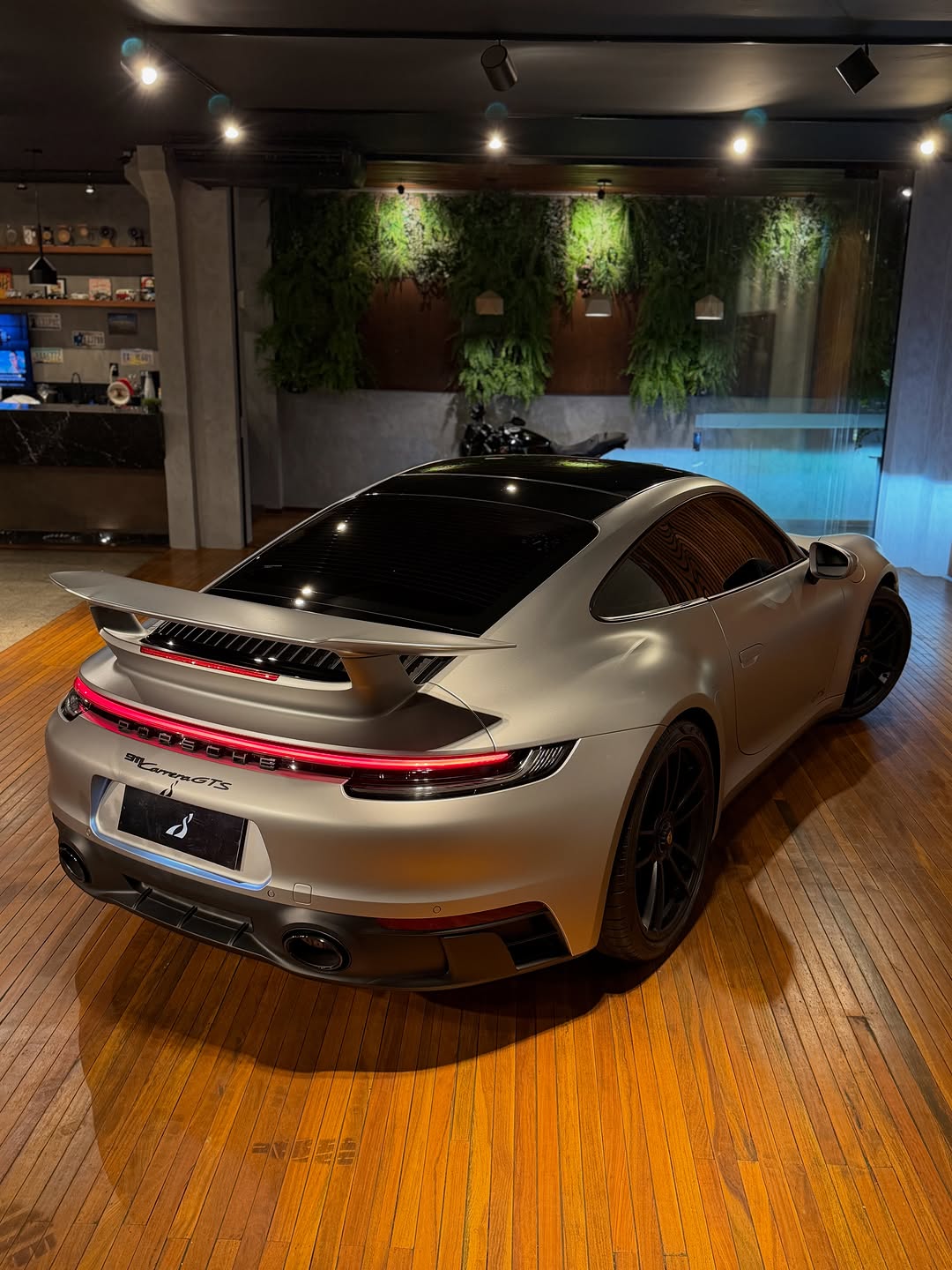 PORSCHE 911 GTS - Imagem 4
