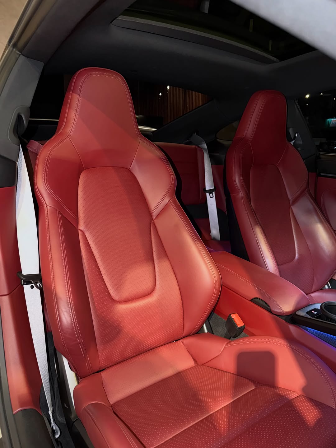 PORSCHE 911 GTS - Imagem 10