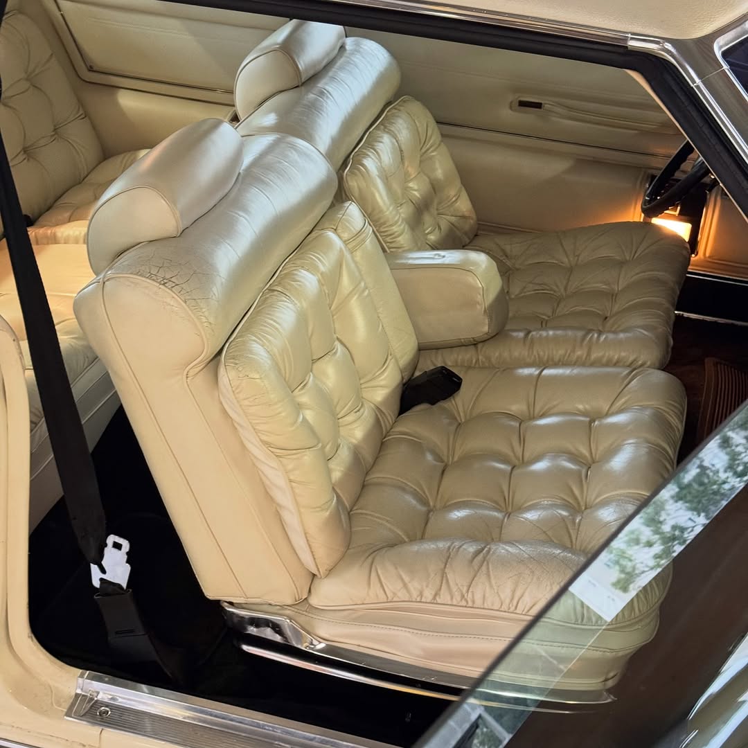 CHRYSLER NEW YORKER BROUGHTAM - Imagem 14