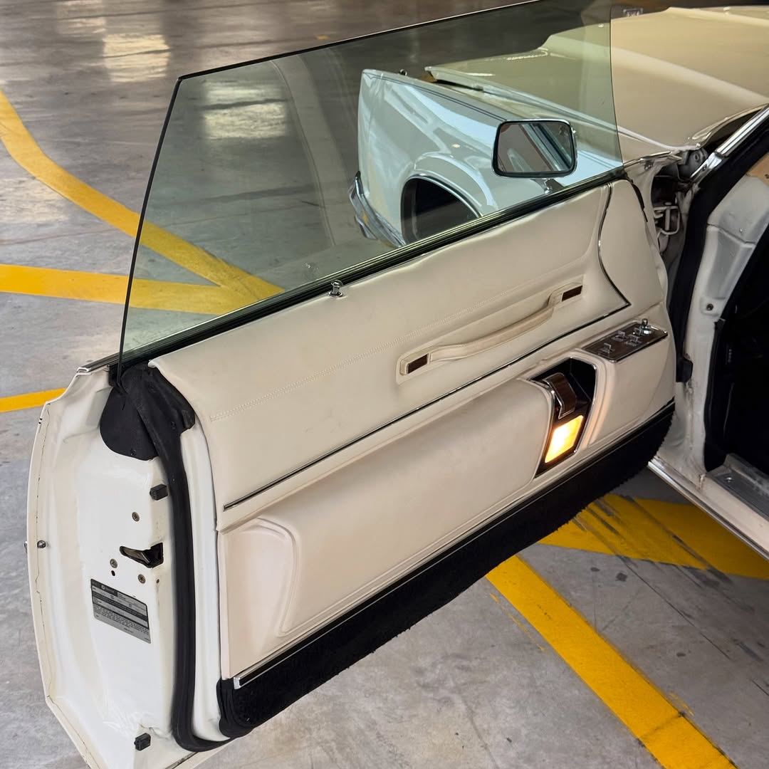 CHRYSLER NEW YORKER BROUGHTAM - Imagem 10