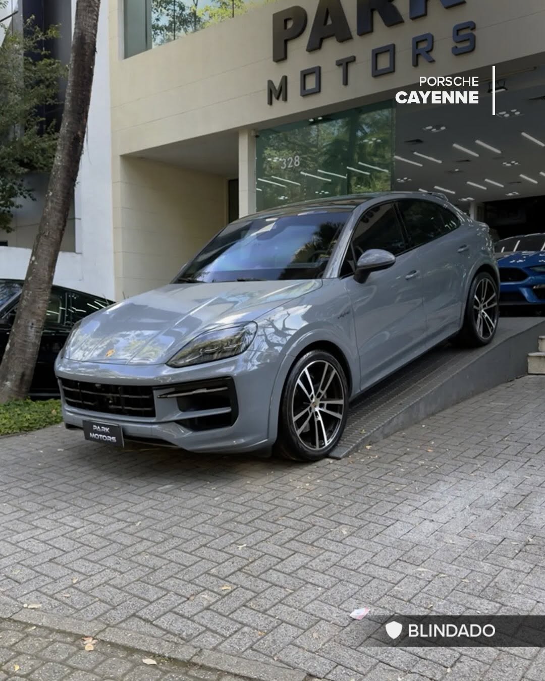 PORSCHE CAYENNE E-HYBRID - Imagem 1