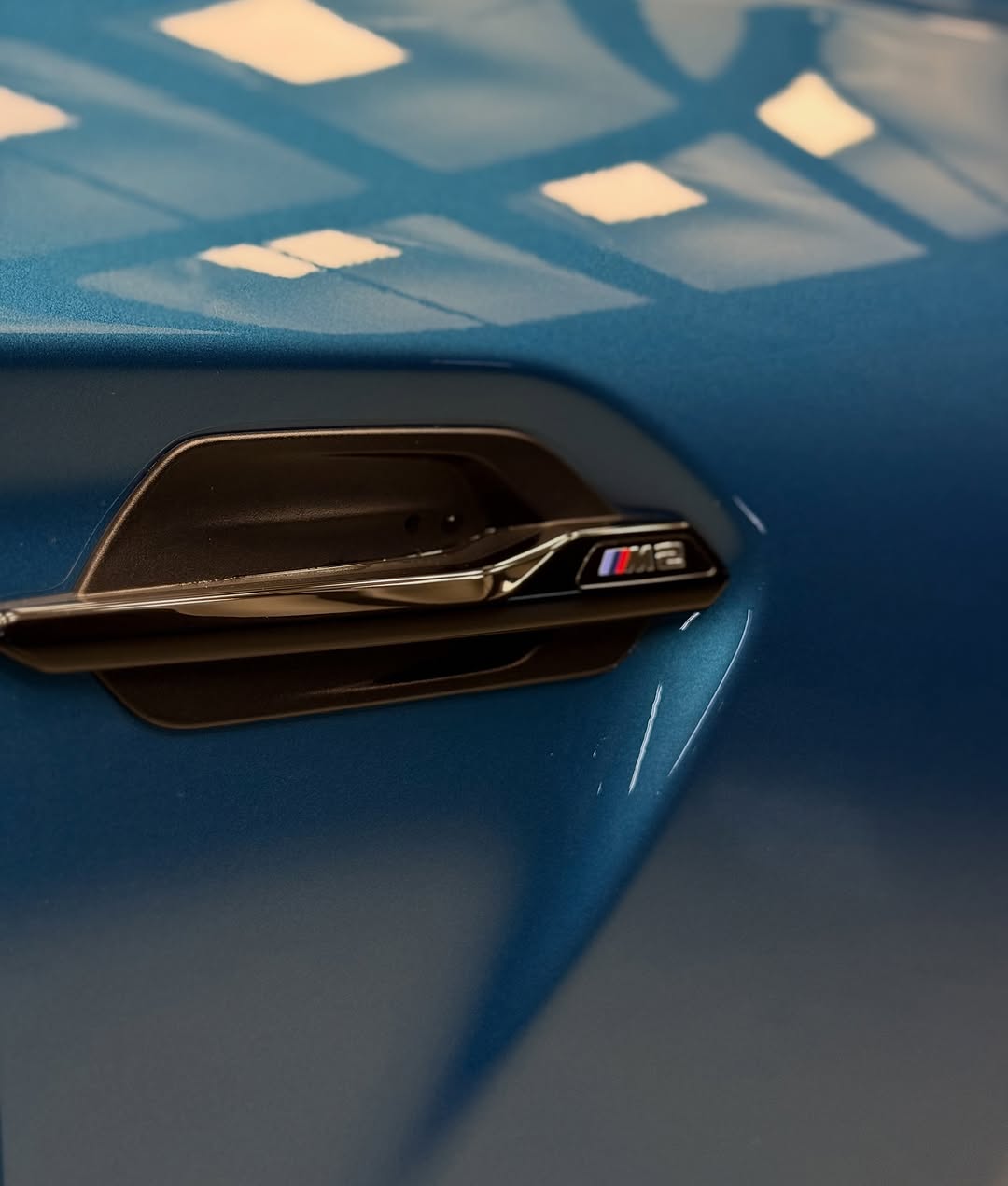 BMW M2 COMPETITION - Imagem 11
