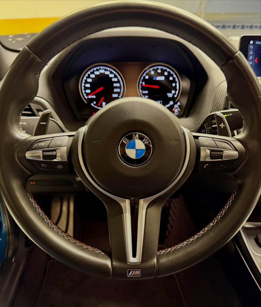 BMW M2 COMPETITION - Imagem 15