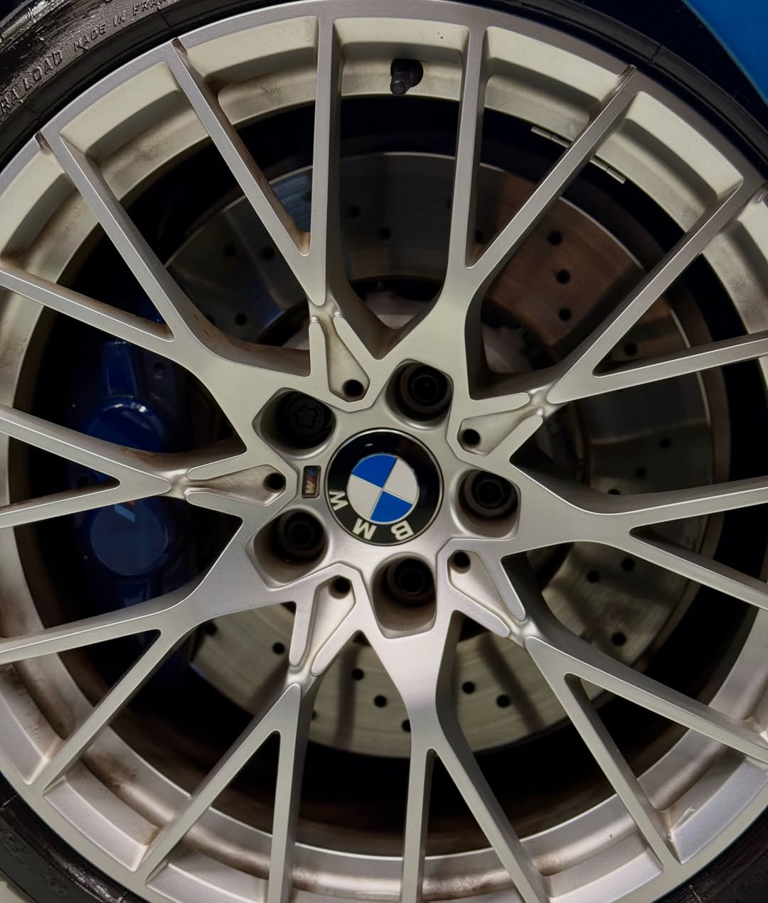 BMW M2 COMPETITION - Imagem 10