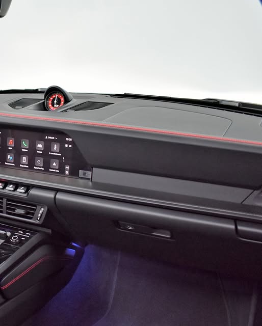 PORSCHE 911 CARRERA GTS - Imagem 5