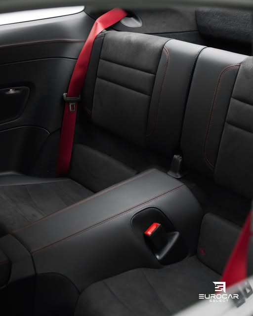 PORSCHE 911 GTS - Imagem 6