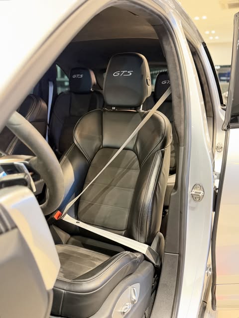 PORSCHE CAYENNE GTS - Imagem 11