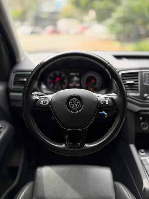 VOLKSWAGEN AMAROK HIGHLINE - Imagem 8