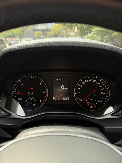 VOLKSWAGEN AMAROK HIGHLINE - Imagem 9