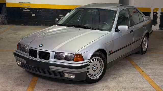 BMW 325I - Imagem 1