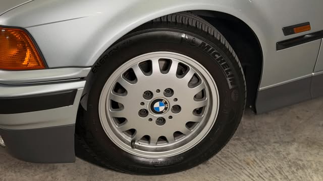 BMW 325I - Imagem 6