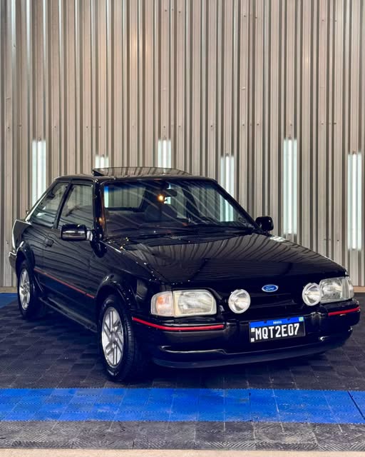 FORD ESCORT XR3 - Imagem 18