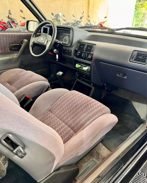 FORD ESCORT XR3 - Imagem 4