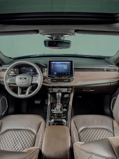 JEEP COMMANDER TD380 - Imagem 6