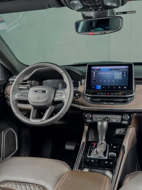 JEEP COMMANDER TD380 - Imagem 7