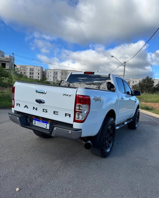 FORD RANGER XLT - Imagem 4