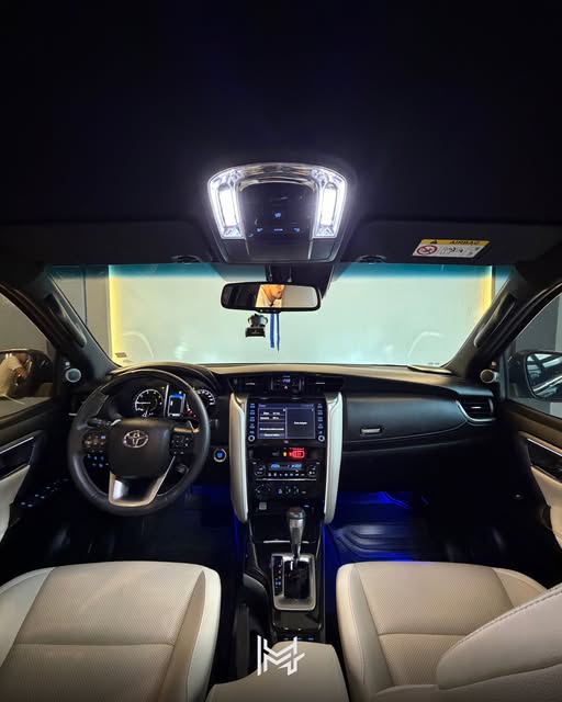 TOYOTA HILUX SW4 DIAMOND - Imagem 3