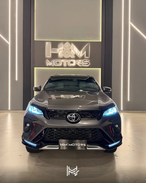 TOYOTA HILUX SW4 DIAMOND - Imagem 6
