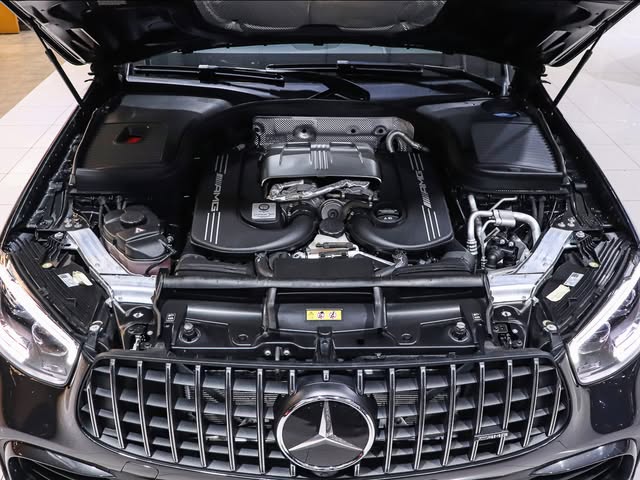 MERCEDES-BENZ GLC 63 AMG - Imagem 4