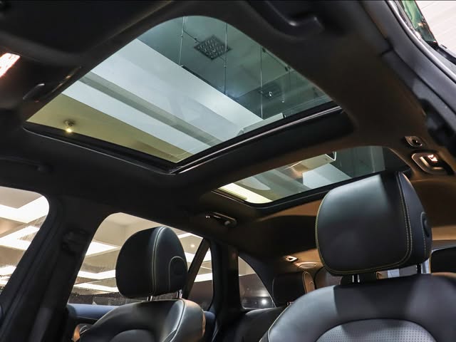 MERCEDES-BENZ GLC 63 AMG - Imagem 9
