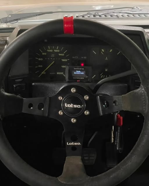 VOLKSWAGEN VOYAGE CL TURBO - Imagem 9