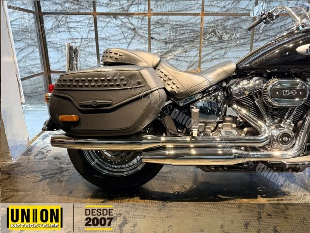 HARLEY-DAVIDSON HERITAGE CLASSIC 114 - Imagem 4